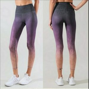 AR-33 Ombre 7/8 Legging, Small